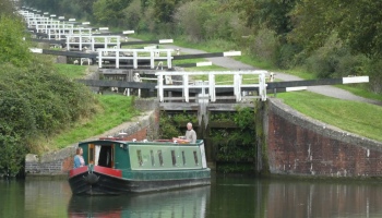 Darwin's Fox canal boat at Caen Hill